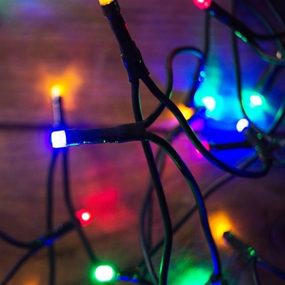 LED többszínű fényfüzér karácsonyfára