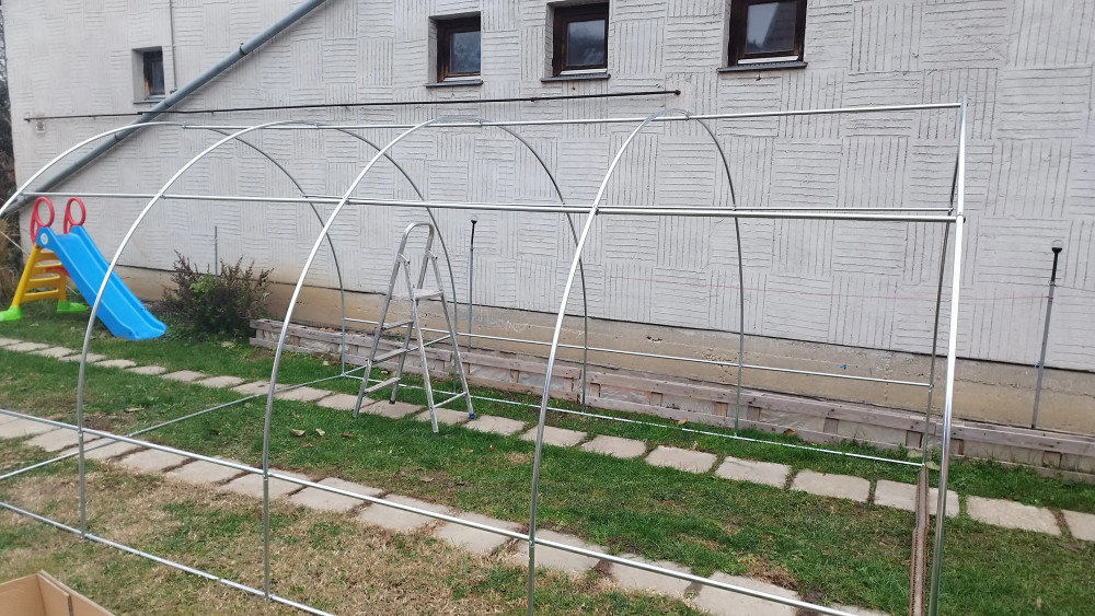 Fólia melegház 3X4,5X2 m (váz+fólia)
