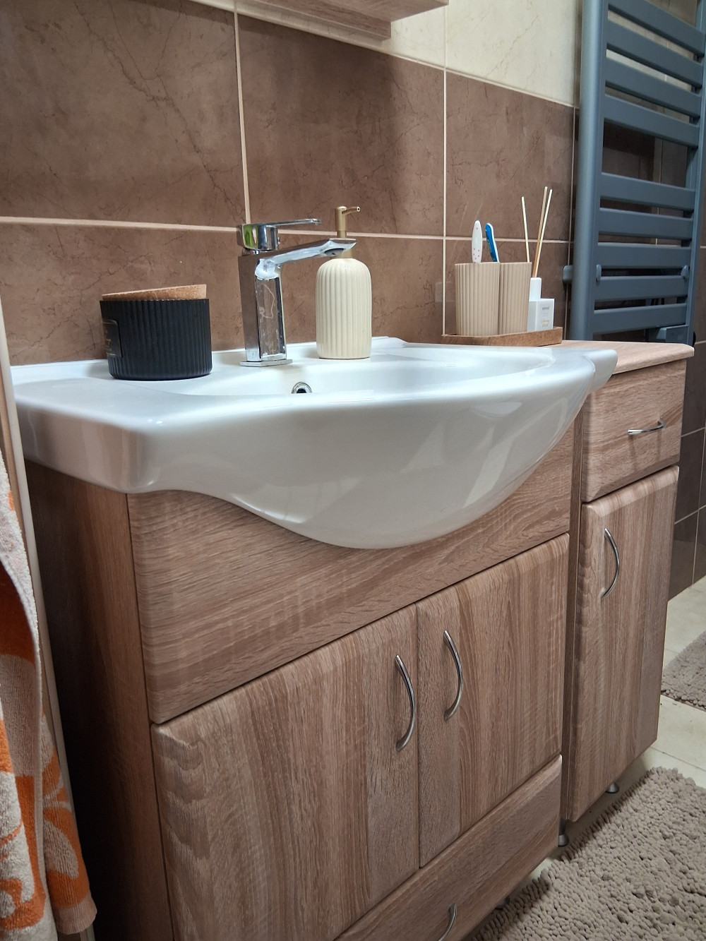   Bianca Plus 30 alacsony szekrény 1 ajtóval, 1 fiókkal, sonoma tölgy színben, jobbos
