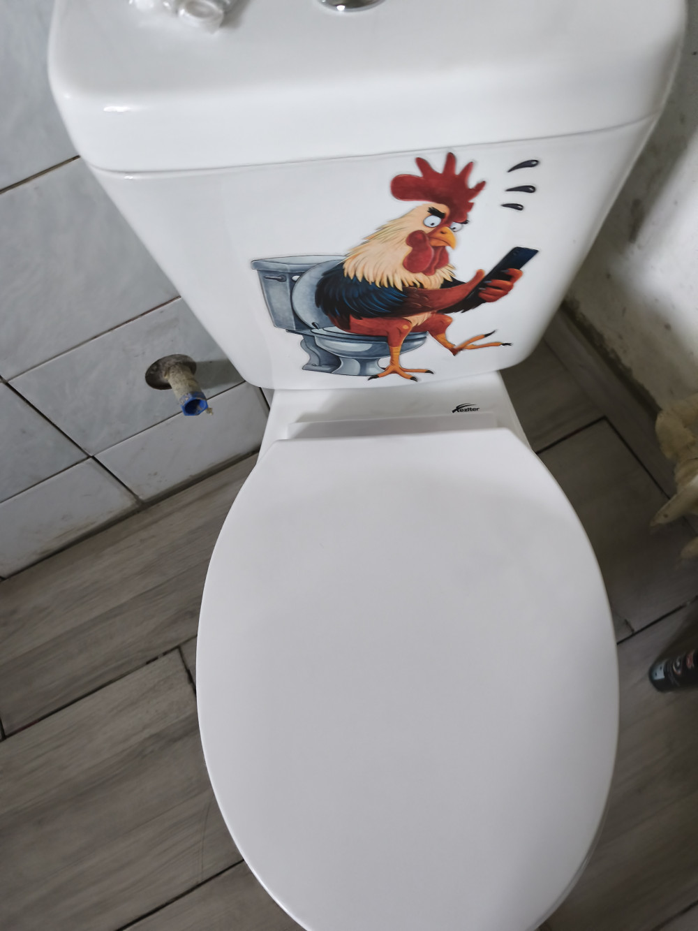 Cleano monoblokkos WC alsó kifolyással ülőkével
