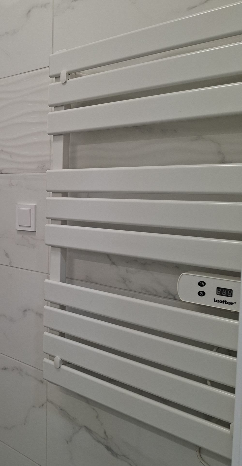 Elektromos törölközőszárító radiátor 500W
