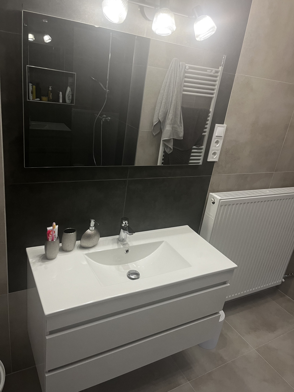 Cube 120 1 medencés alsó szekrény mosdóval
