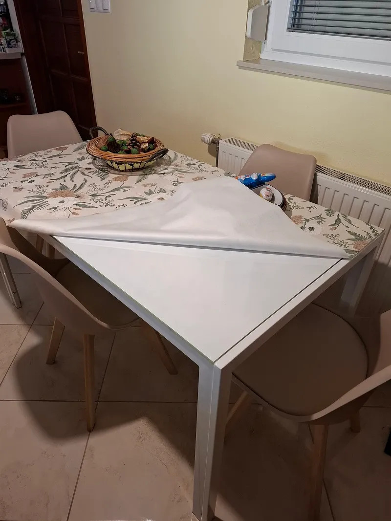 Silla étkezőszék fehér színben

