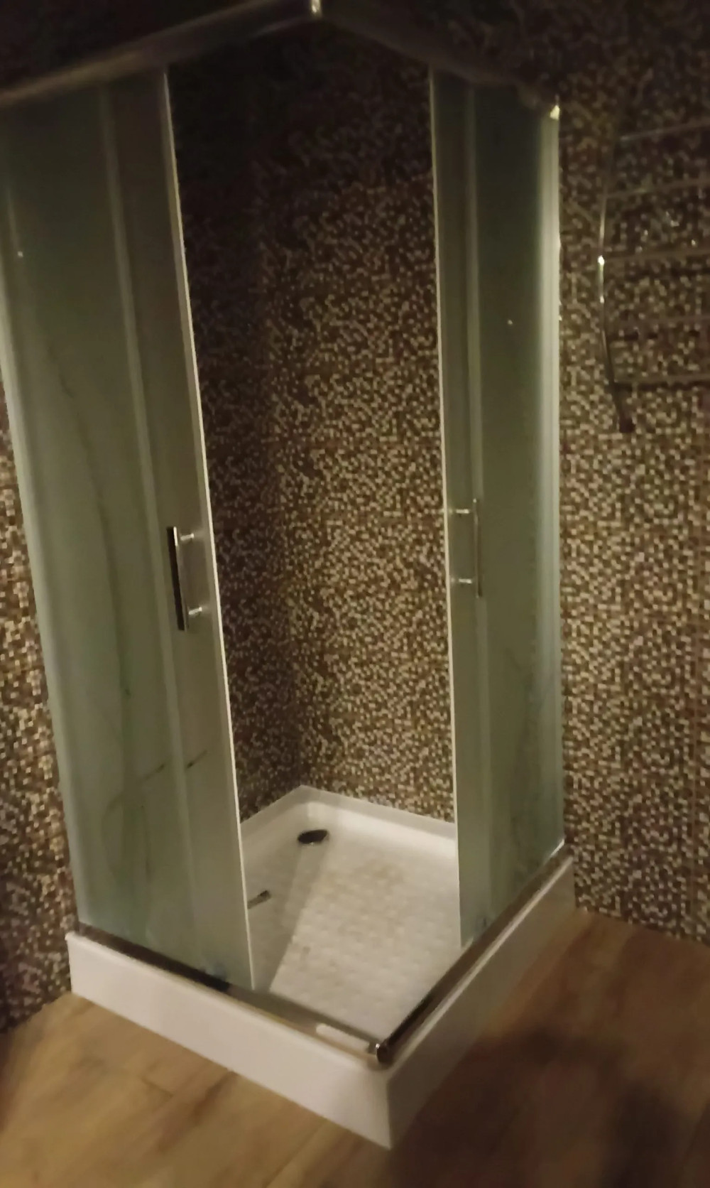 Mila hidromasszázs zuhanykabin - fehér
