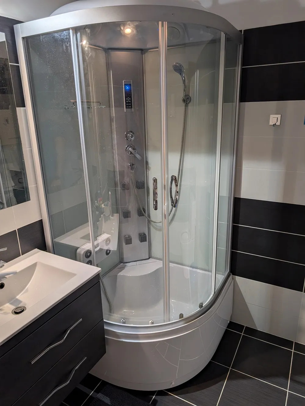 Mila hidromasszázs zuhanykabin - fehér
