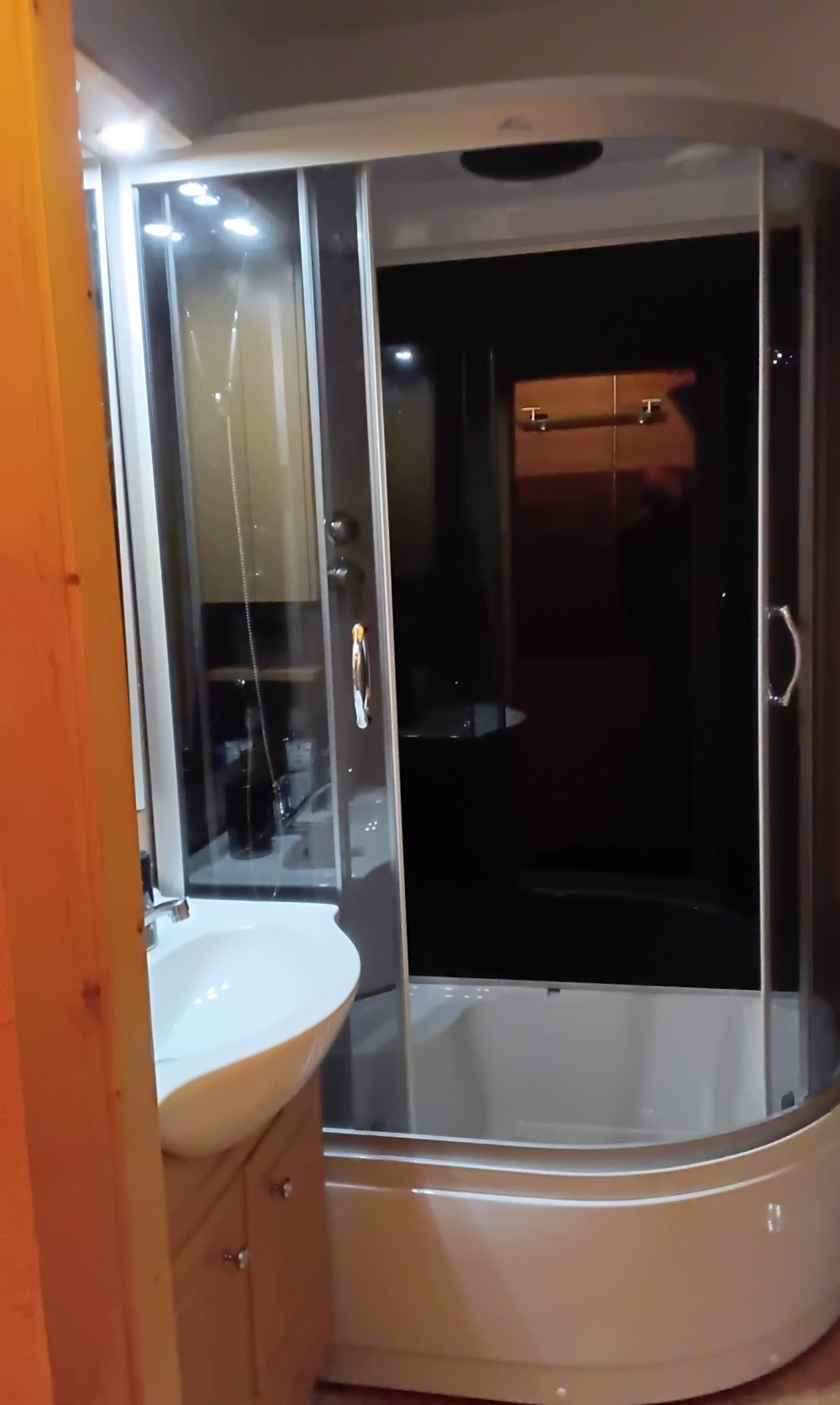 Cora 80x120 cm mélytálcás zuhanykabin
