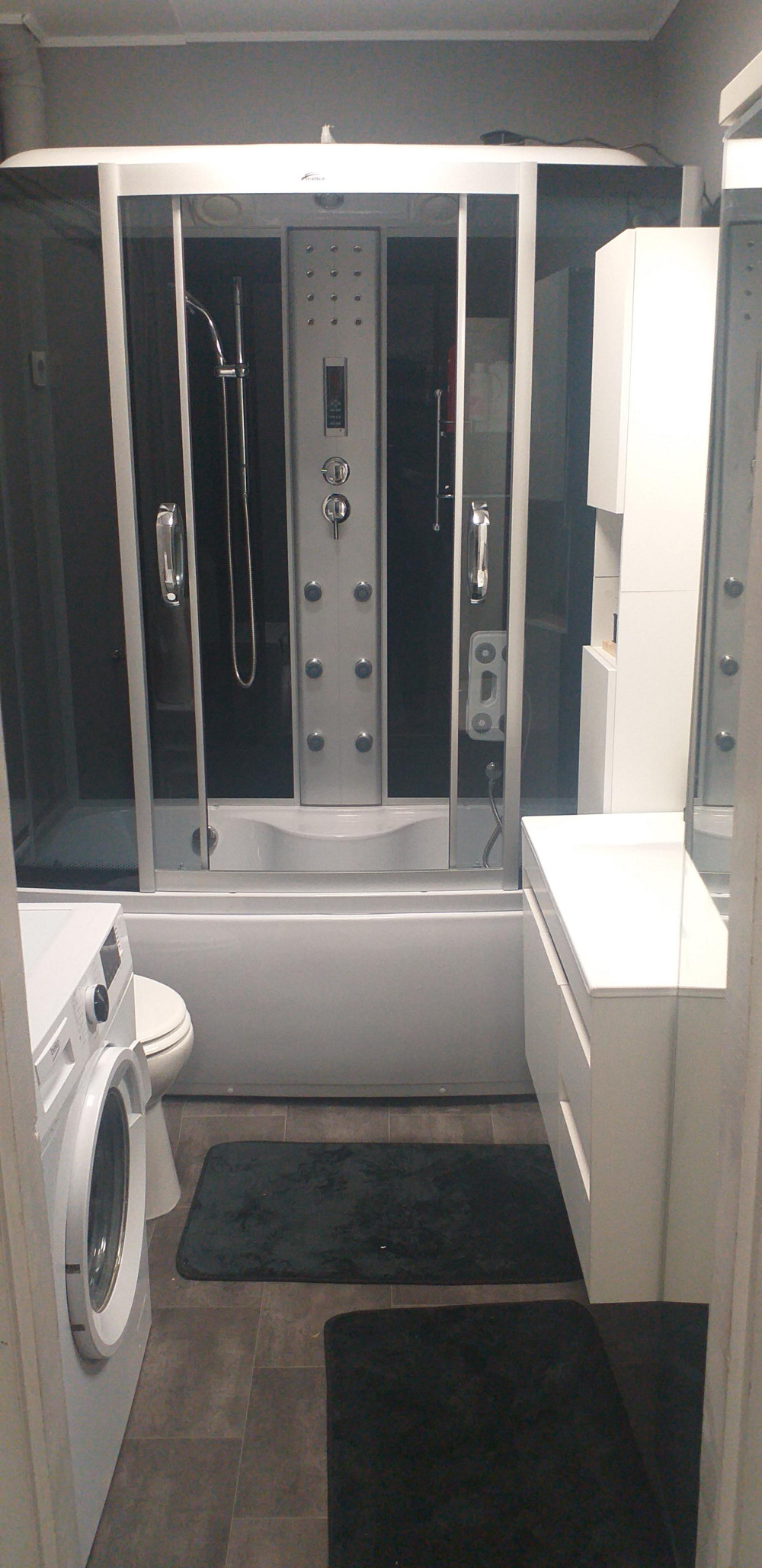   Emilia 85x150 cm hidromasszázs kádkabin elektronikával Black
