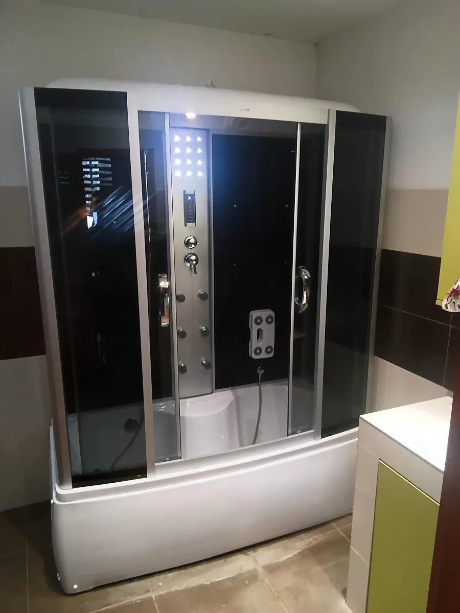   Emilia 85x150 cm hidromasszázs kádkabin elektronikával Black
