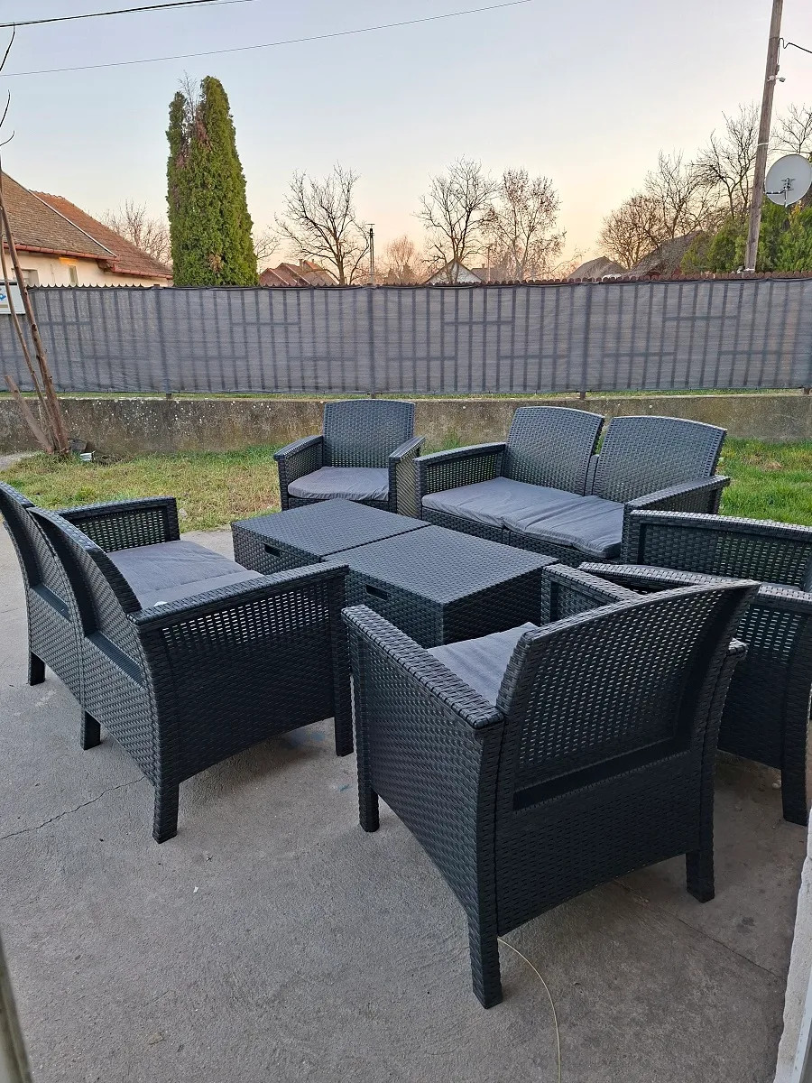 Venus 8 személyes kerti bútor garnitúra