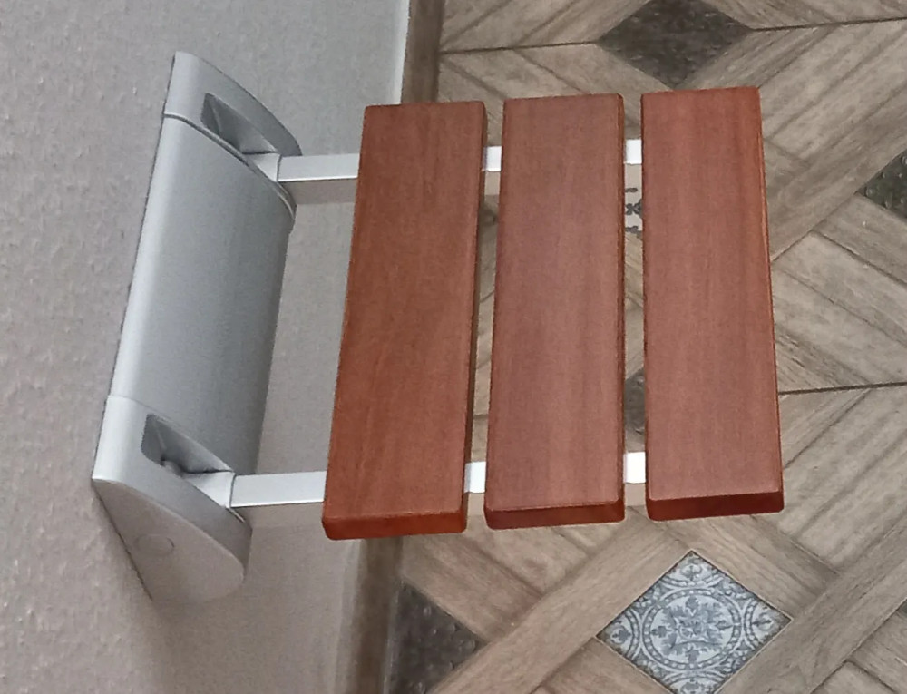 Felhajtható ülőke
