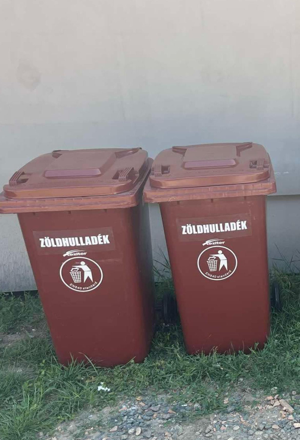 Hulladéktároló 240L zöld
