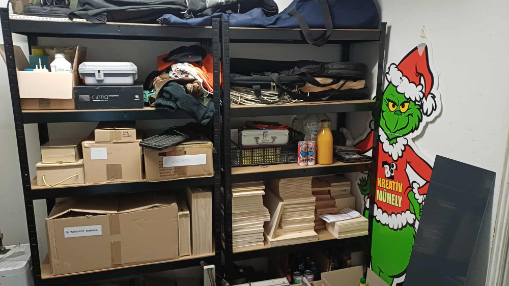 Nagy teherbírású polc 150x70x30 cm 150 kg fekete
