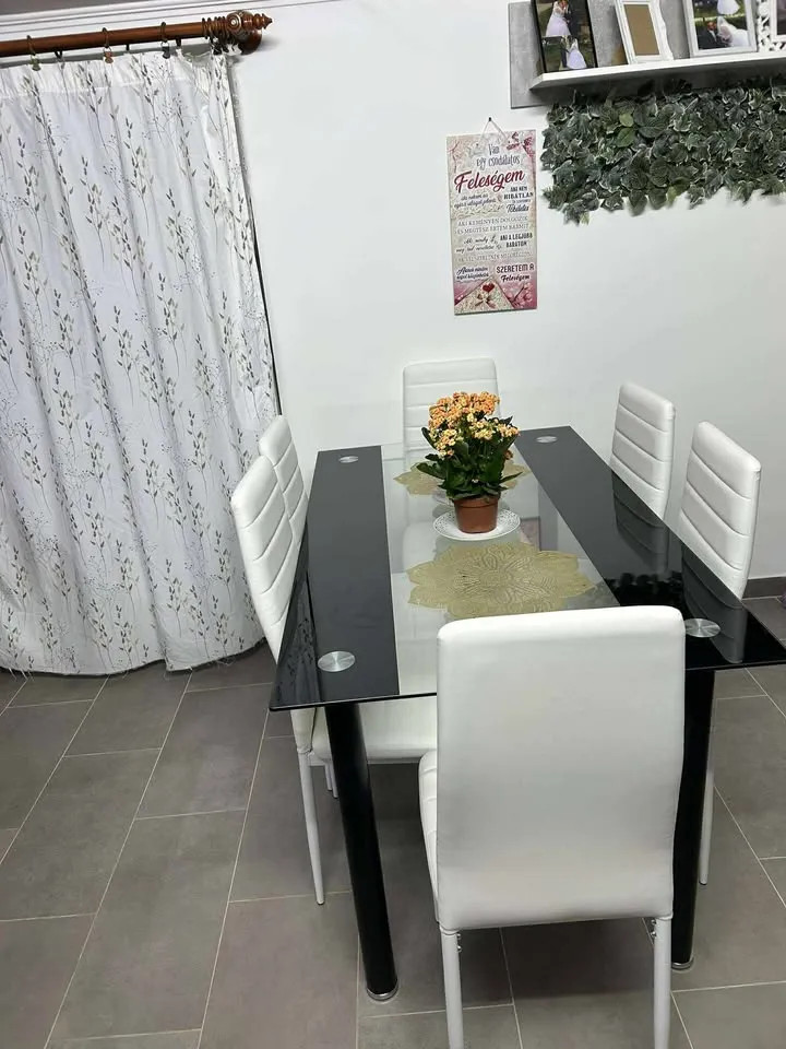 Jenna 4+1 étkező garnitúra barna
