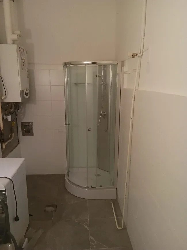   Polo White II 90x90 cm szögletes fehér hátfalas zuhanykabin zuhanytálcával
