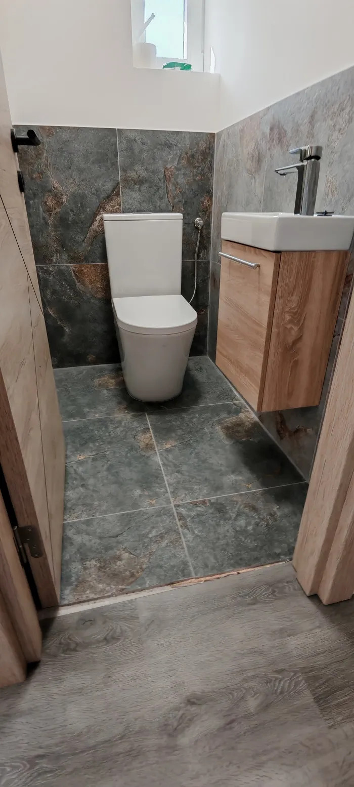   Paulo rimless WC kombi alsó/hátsó kifolyással soft close ülőkével
