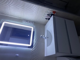 Vid tükör led világítással
