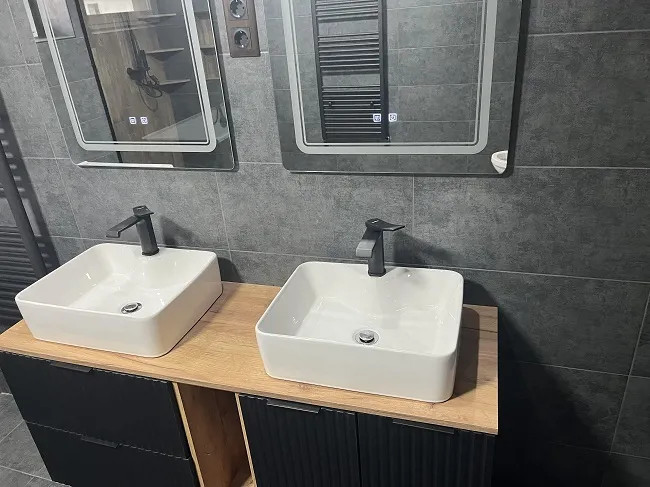 Vid tükör led világítással
