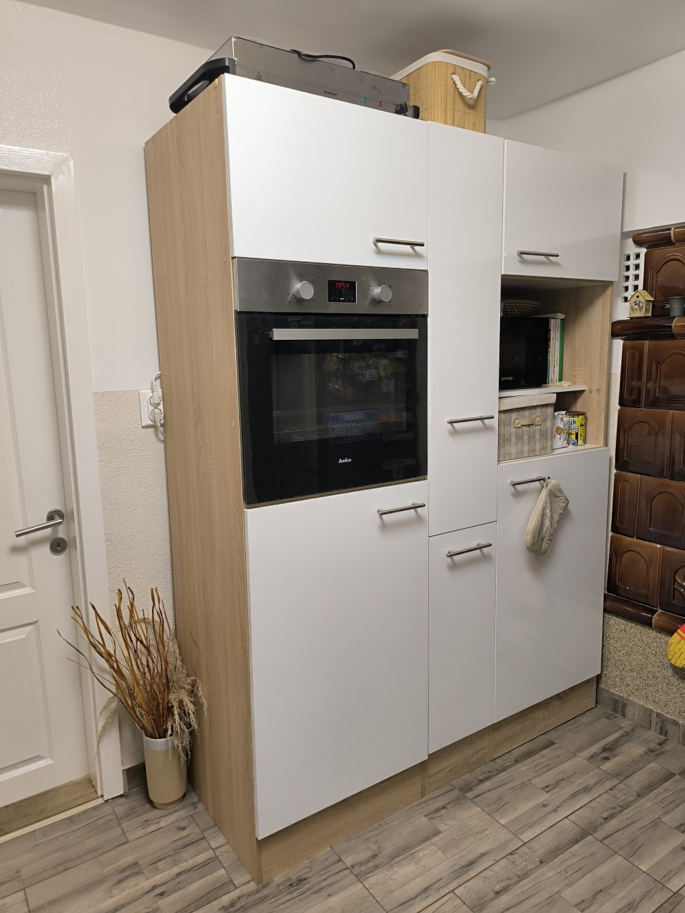 Yorki 60-as kamraszekrény
